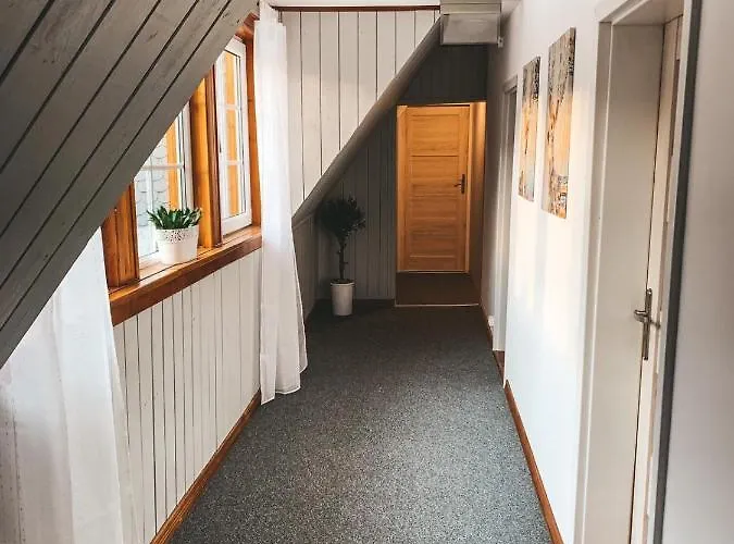 Lesny Zakatek Bed & Breakfast 3*